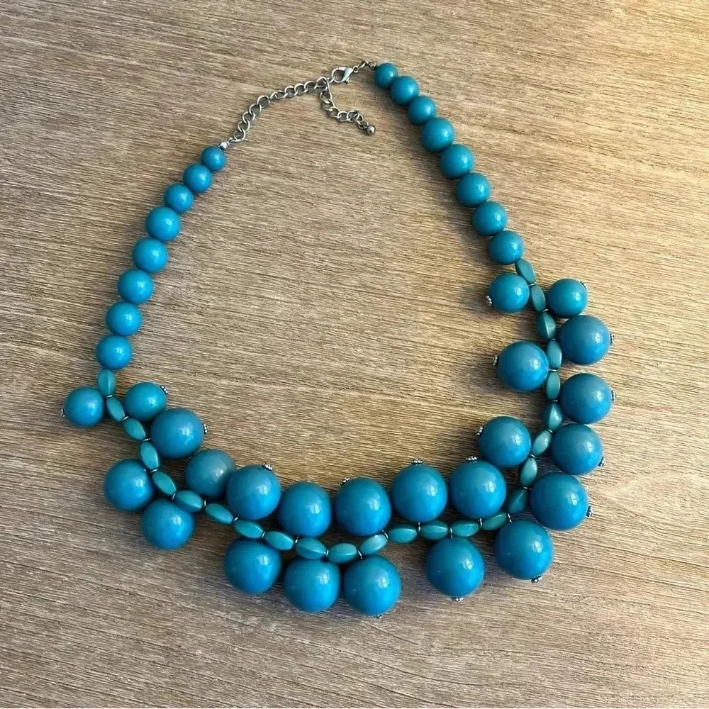 Turquoise beaded necklace